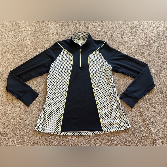 Black and White Long Sleeve Zip-Up Top. - Picture 1 of 5